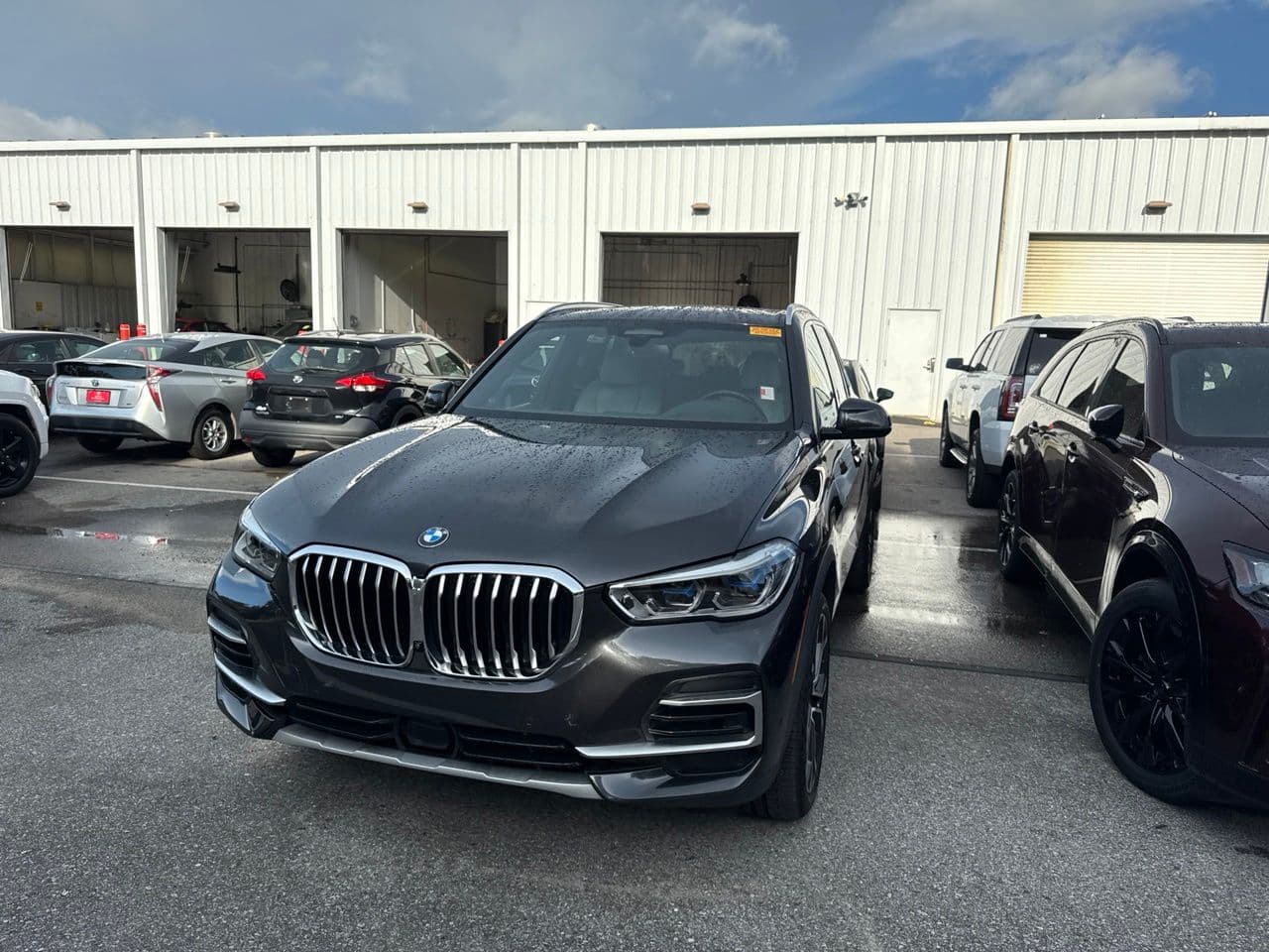 2023 BMW X5 sDrive40i — photo 1 of 6