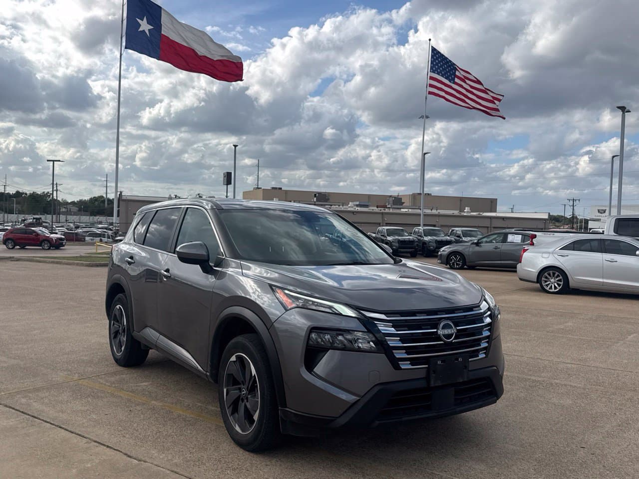 2025 Nissan Rogue SV — photo 1 of 53
