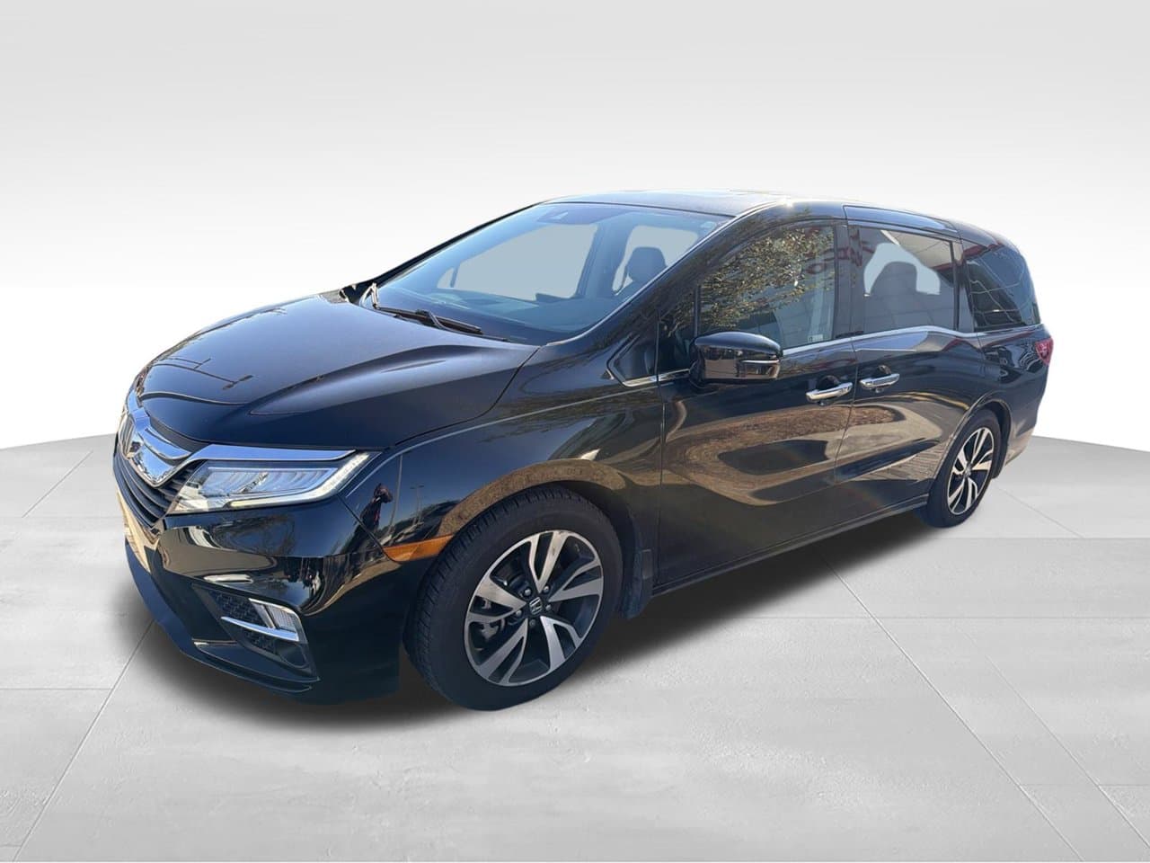 2019 Honda Odyssey Elite — photo 1 of 11