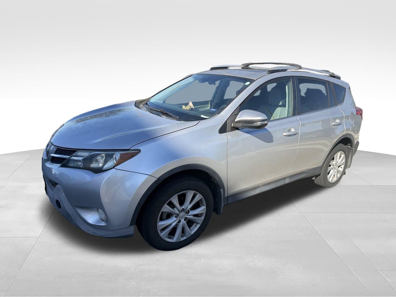 2015 Toyota RAV4 Limited — photo 1 of 11