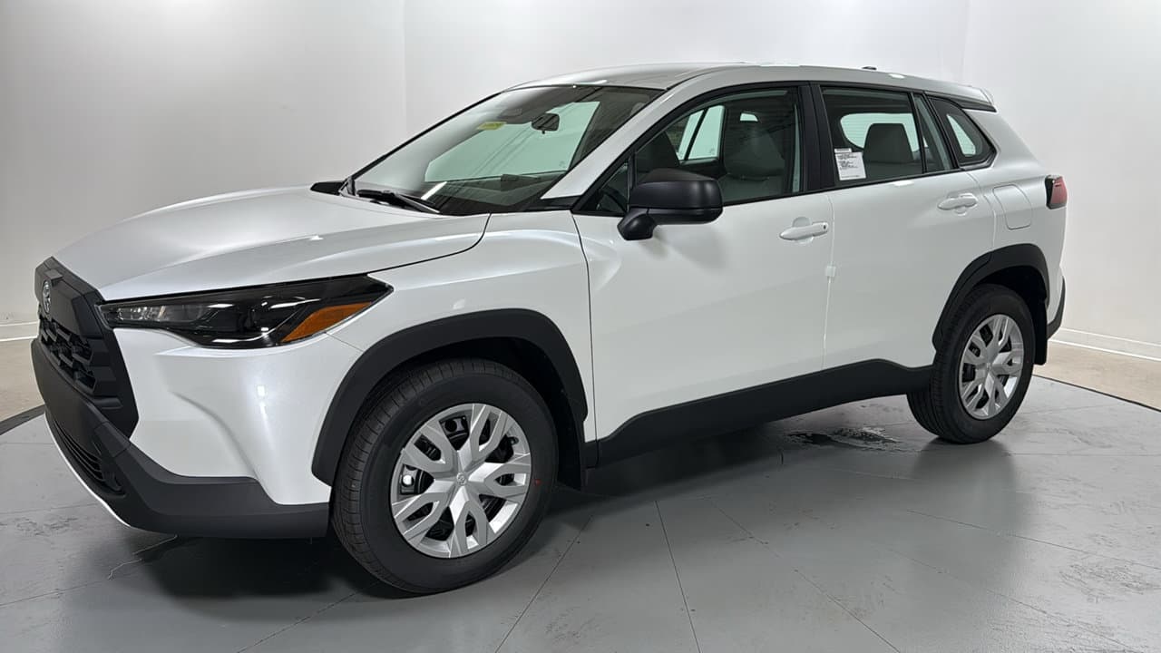 2026 Toyota Corolla Cross L — photo 1 of 25