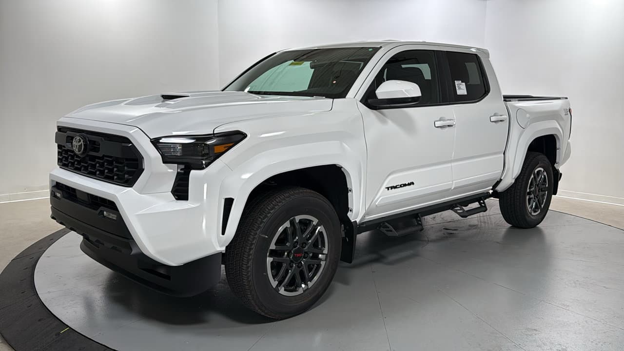 2026 Toyota Tacoma 4WD TRD Sport — photo 1 of 25