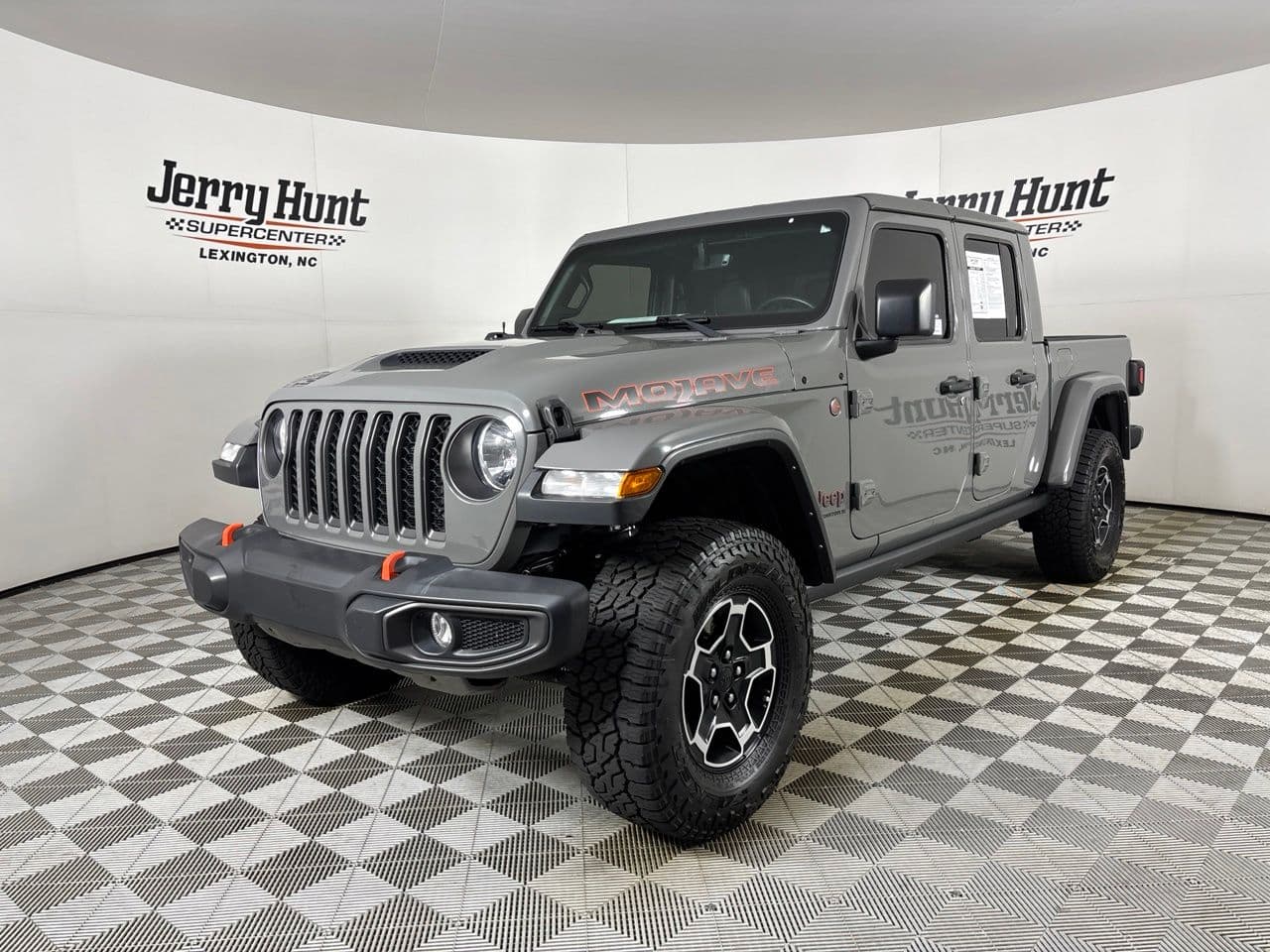 2023 Jeep Gladiator Mojave — photo 1 of 30