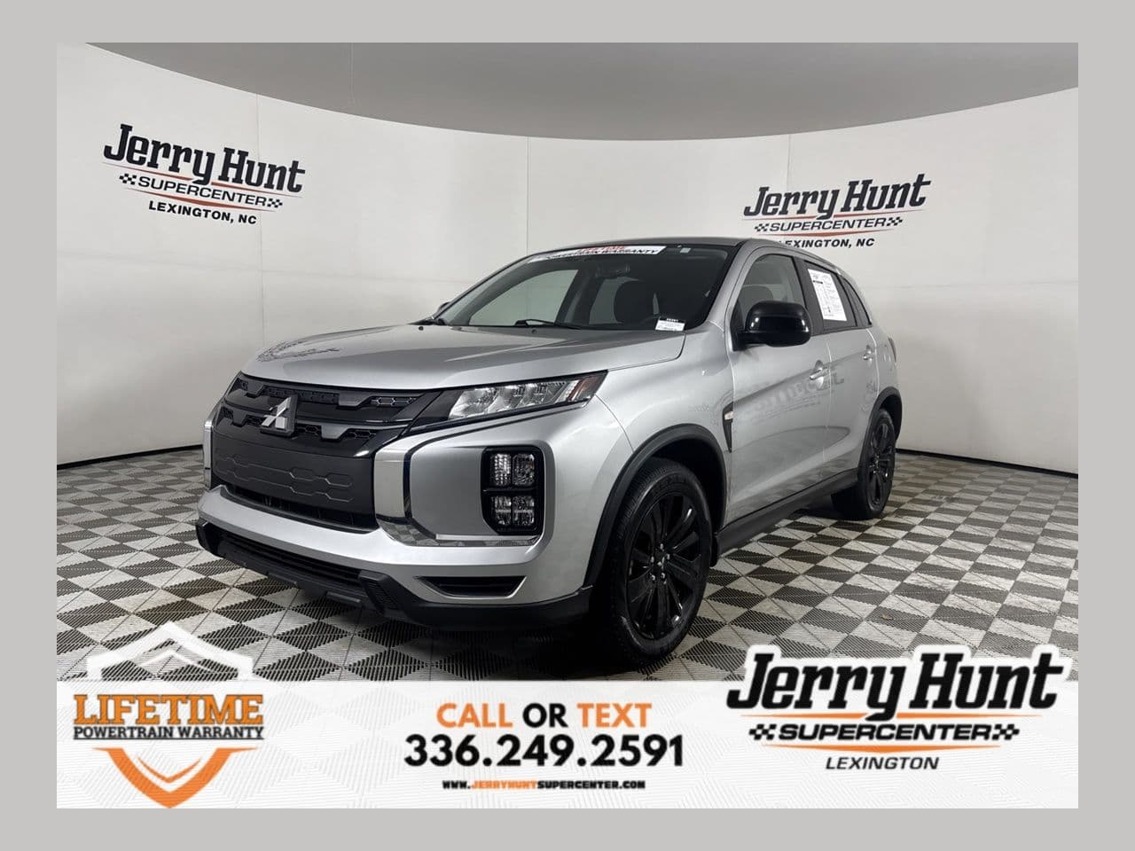 2025 Mitsubishi Outlander Sport 2.0 LE — photo 1 of 30