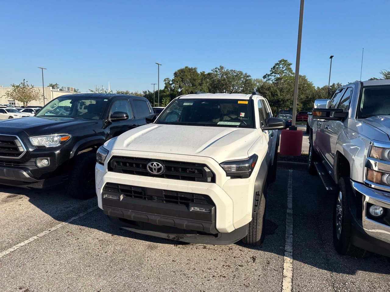 2025 Toyota 4Runner SR5 — photo 1 of 8