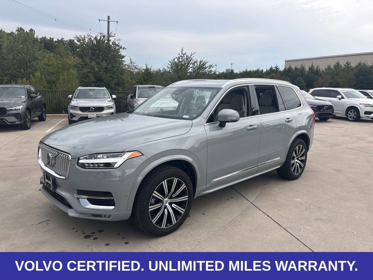 2025 Volvo XC90 Plus — photo 1 of 30