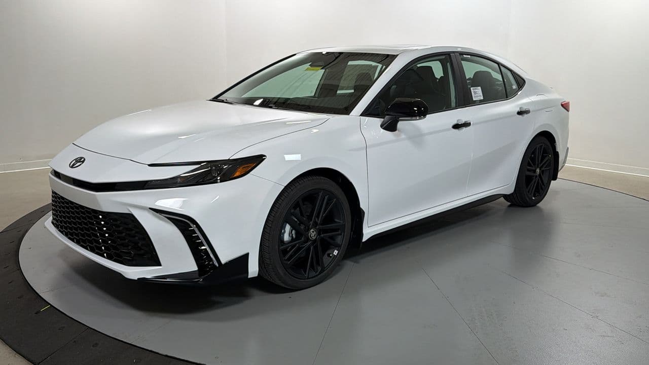 2026 Toyota Camry SE Nightshade — photo 1 of 25