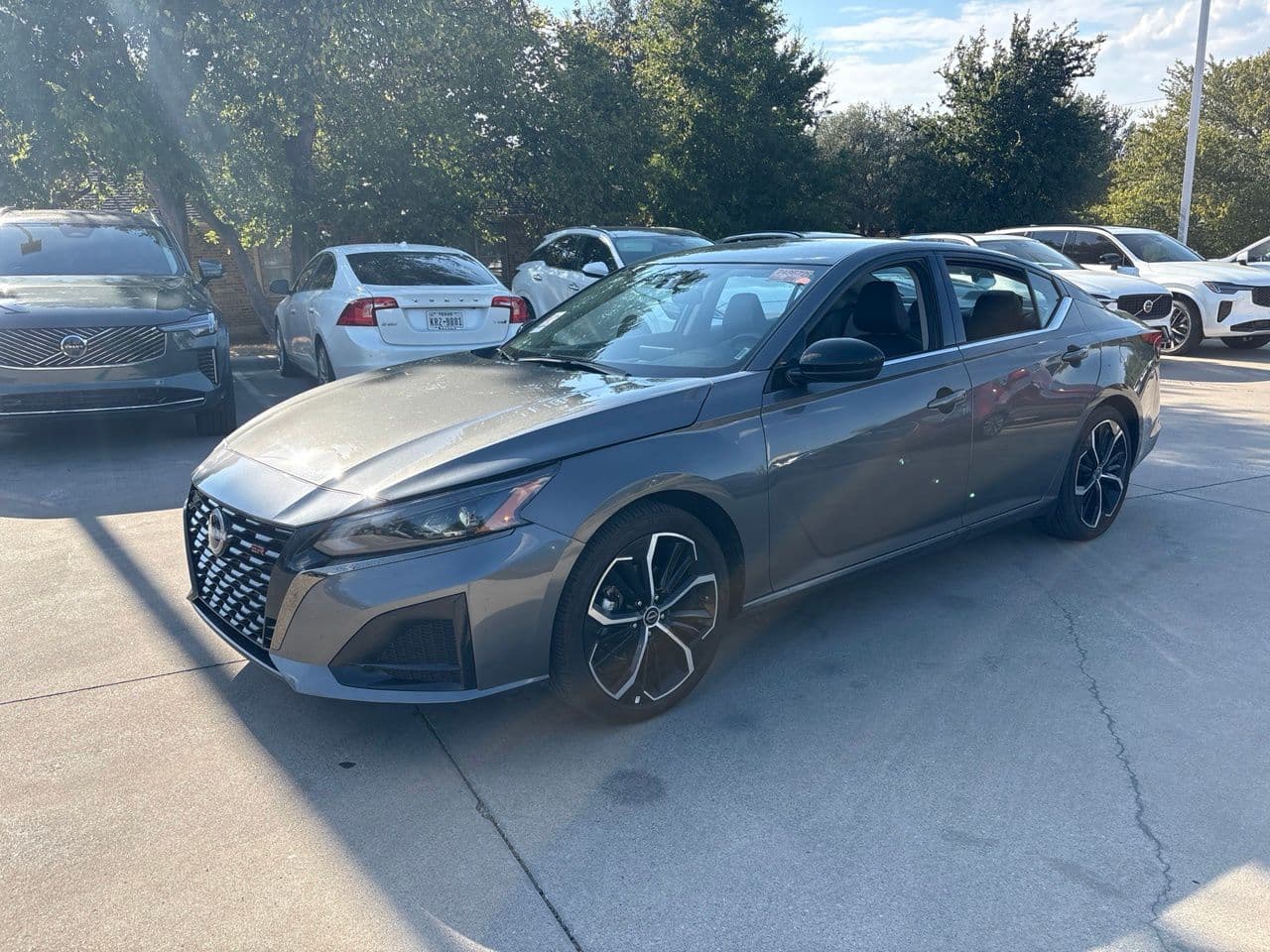 2025 Nissan Altima 2.5 SR — photo 1 of 25