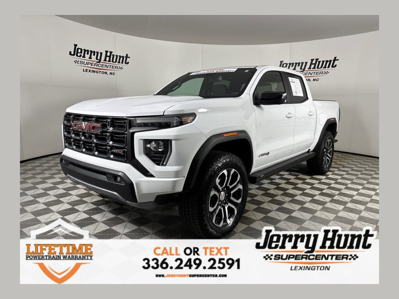 2024 GMC Canyon 4WD AT4 — photo 1 of 33