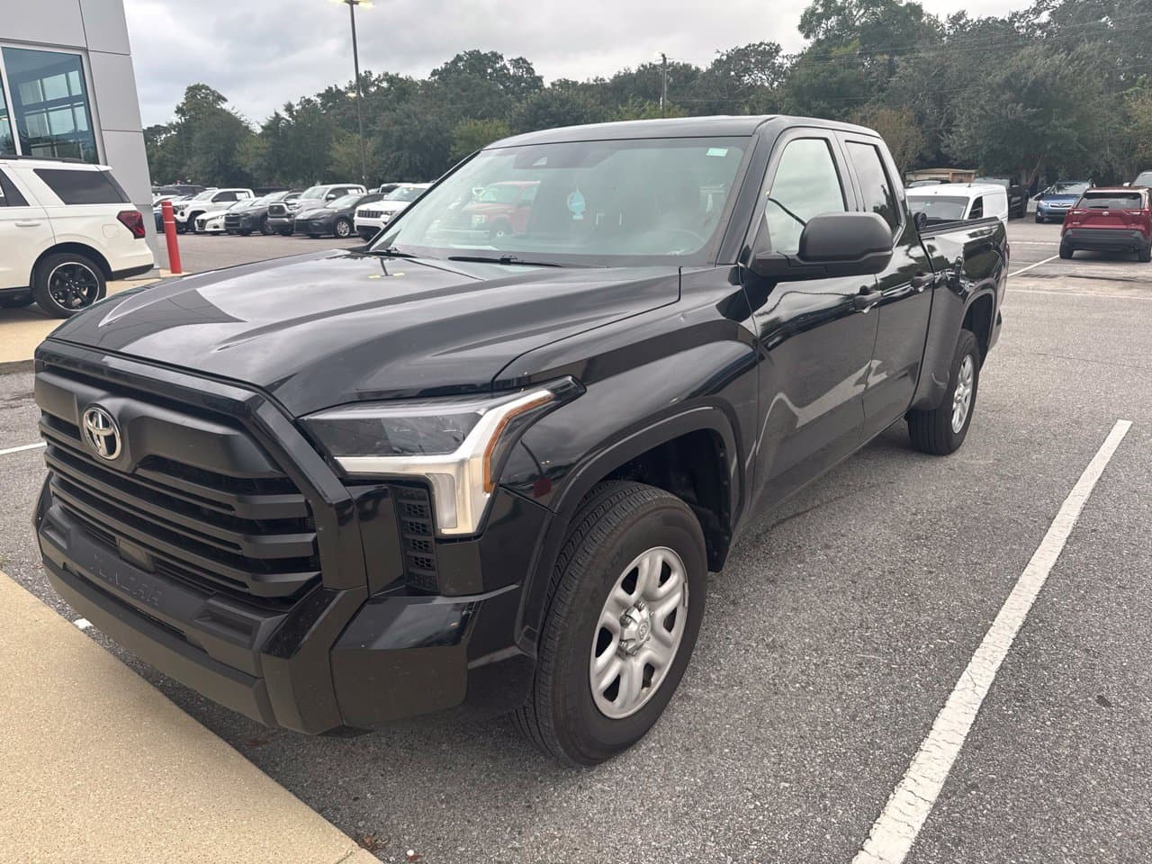2025 Toyota Tundra 4WD SR — photo 1 of 3