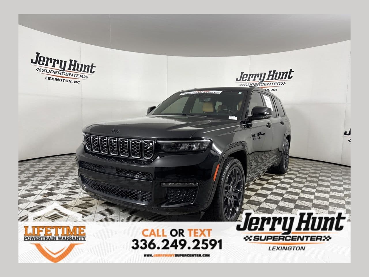 2023 Jeep Grand Cherokee L Summit — photo 1 of 38
