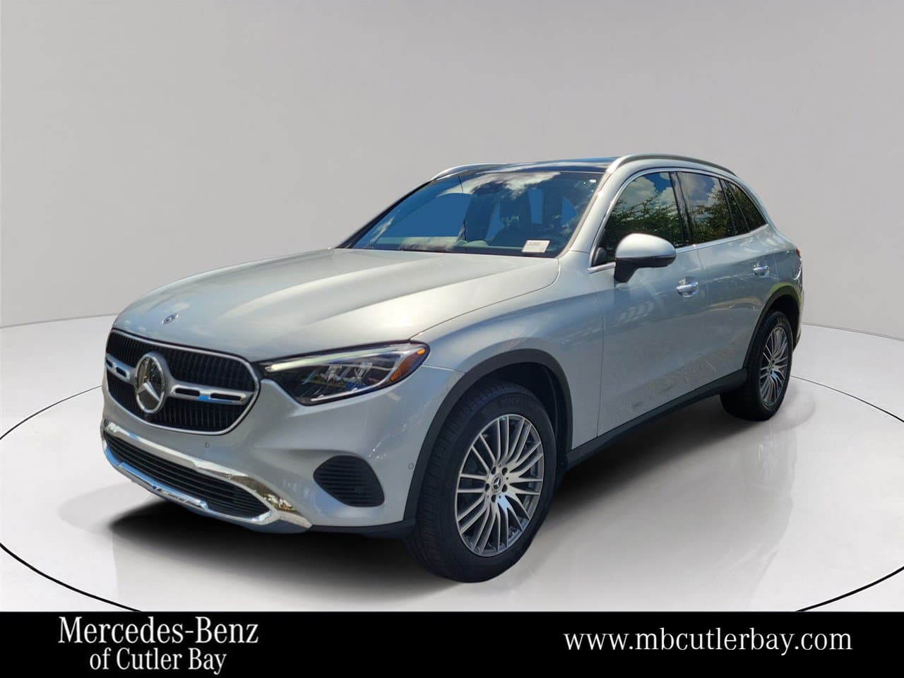 2026 Mercedes-Benz GLC GLC 300 — photo 1 of 32