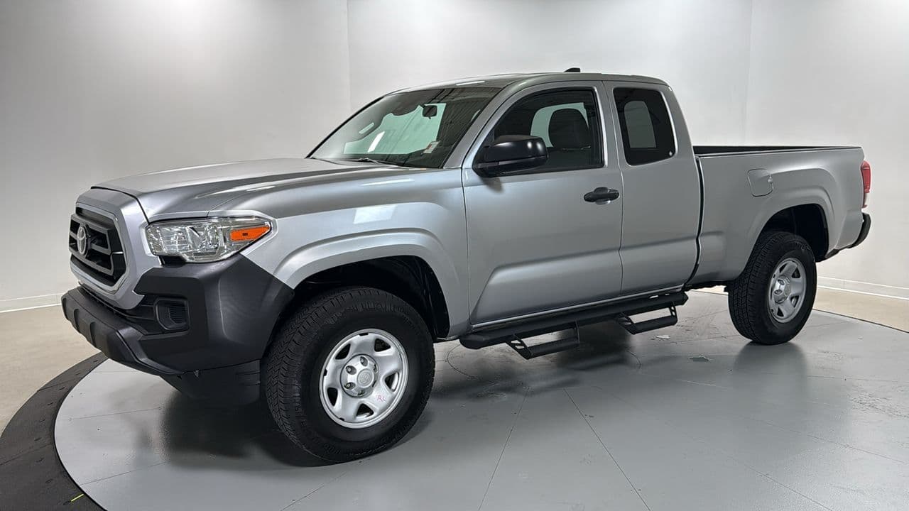 2022 Toyota Tacoma SR — photo 1 of 25