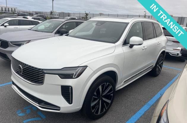 2025 Volvo XC90 Base — photo 1 of 4