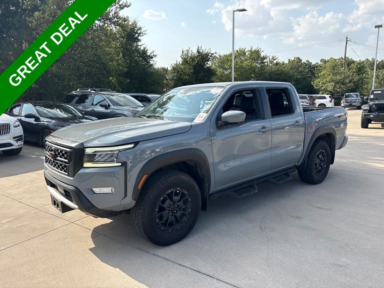 2023 Nissan Frontier PRO-4X Premium Convenience Technology Package — photo 1 of 28