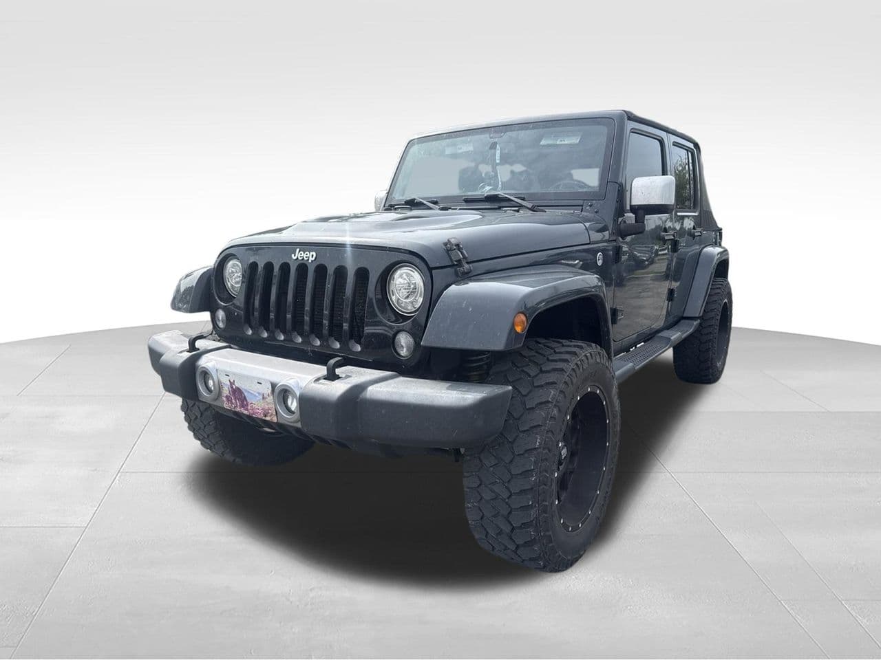 2017 Jeep Wrangler Unlimited Sahara — photo 1 of 14