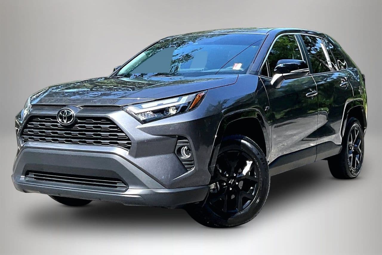 2025 Toyota RAV4 LE — photo 1 of 37