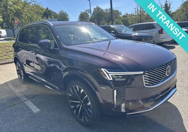 2025 Volvo XC90 Plug-In Hybrid Ultra — photo 1 of 9