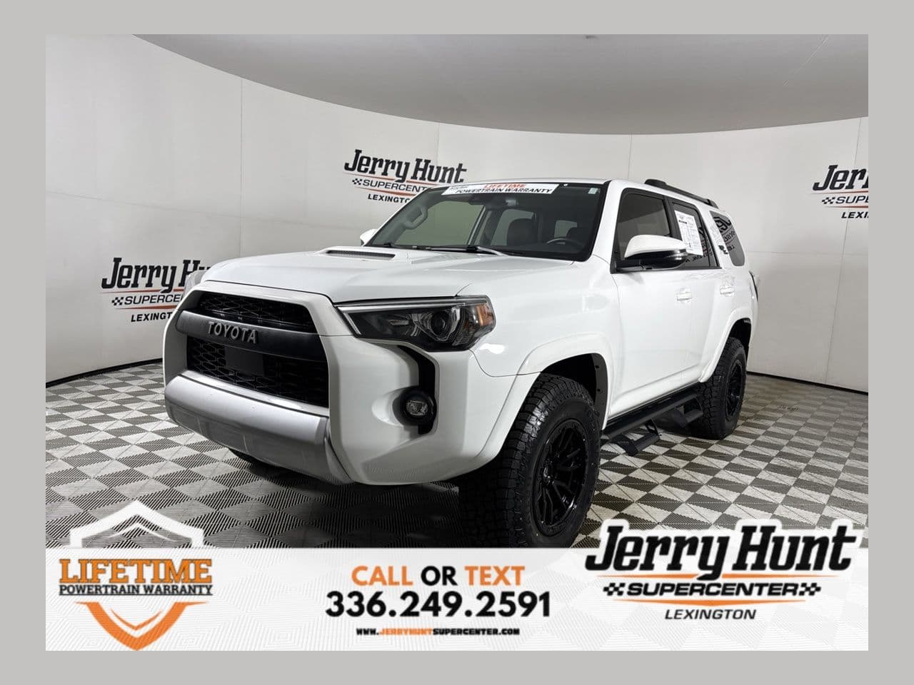 2024 Toyota 4Runner TRD Off Road Premium — photo 1 of 38
