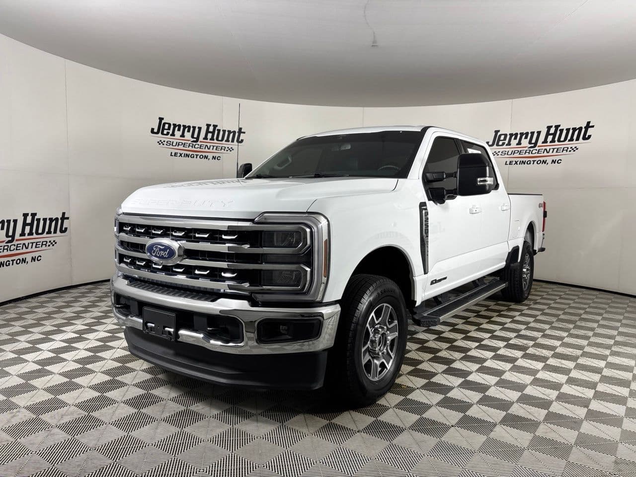 2026 Ford F-250SD Lariat — photo 1 of 32