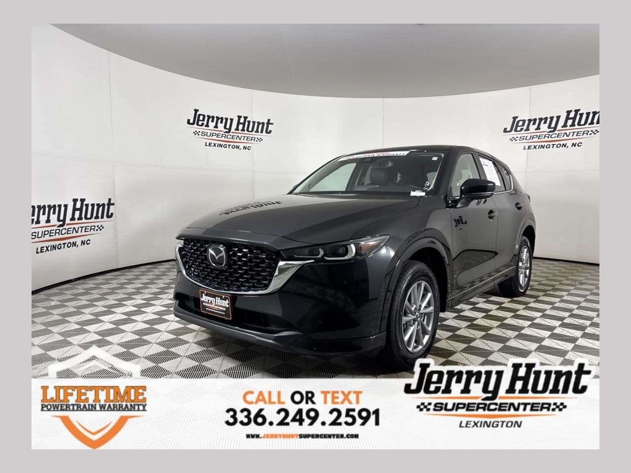 2025 Mazda CX-5 2.5 S Preferred Package — photo 1 of 35