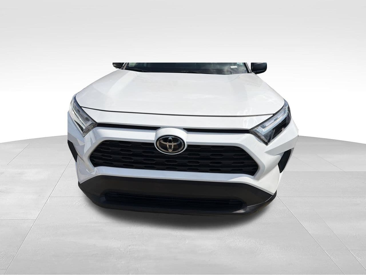2025 Toyota RAV4 LE — photo 1 of 13