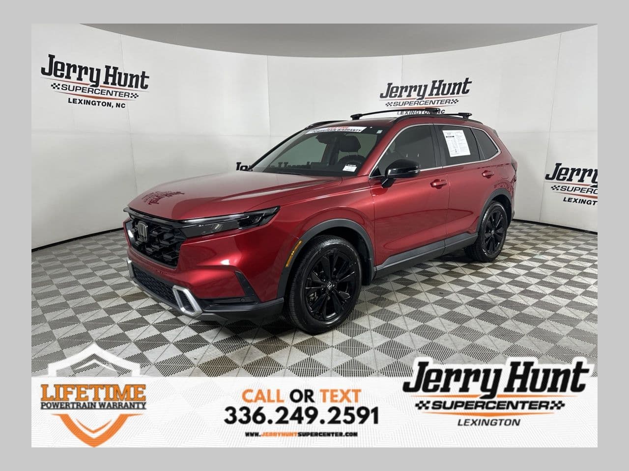 2024 Honda CR-V Hybrid Sport Touring — photo 1 of 39