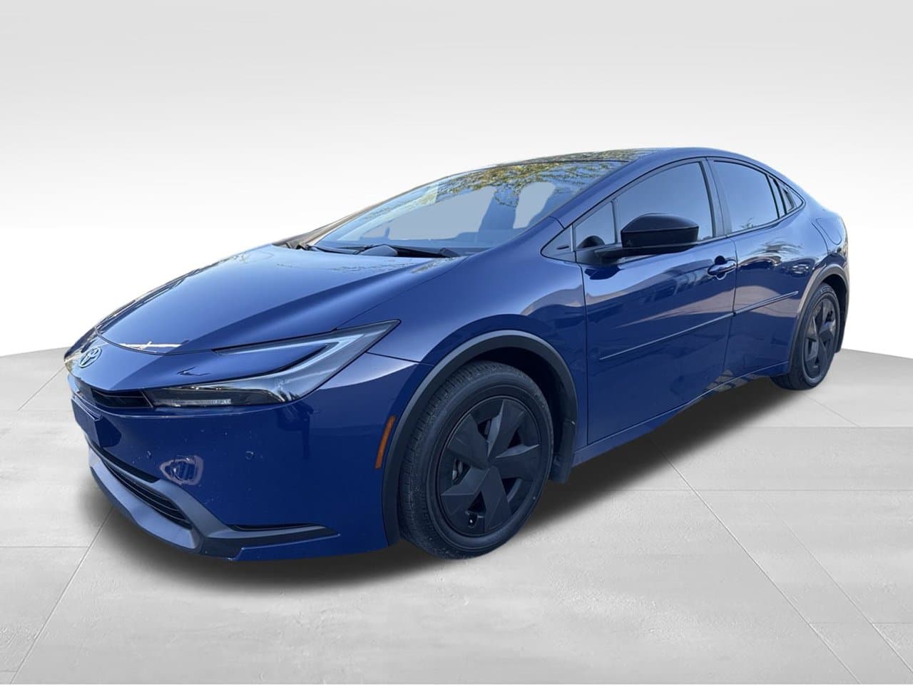 2026 Toyota Prius LE — photo 1 of 13