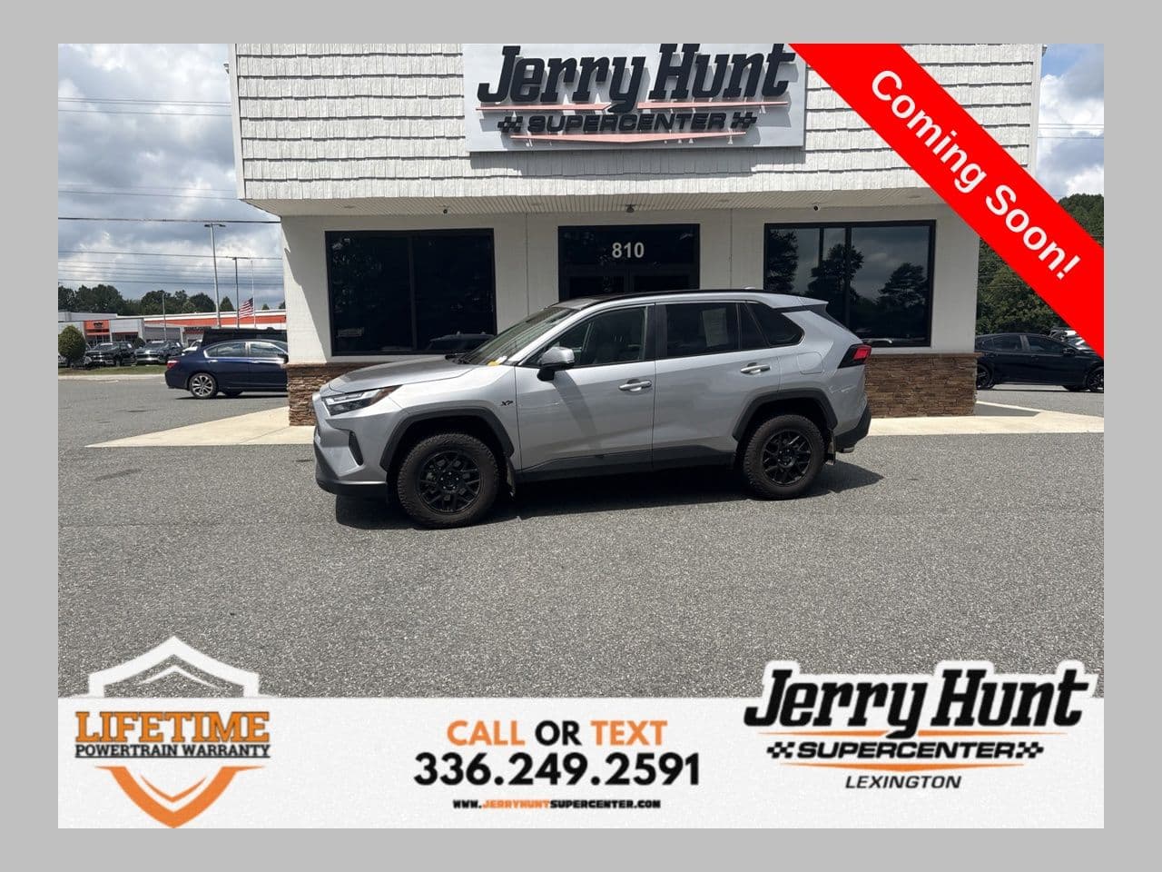 2025 Toyota RAV4 XLE — photo 1 of 14