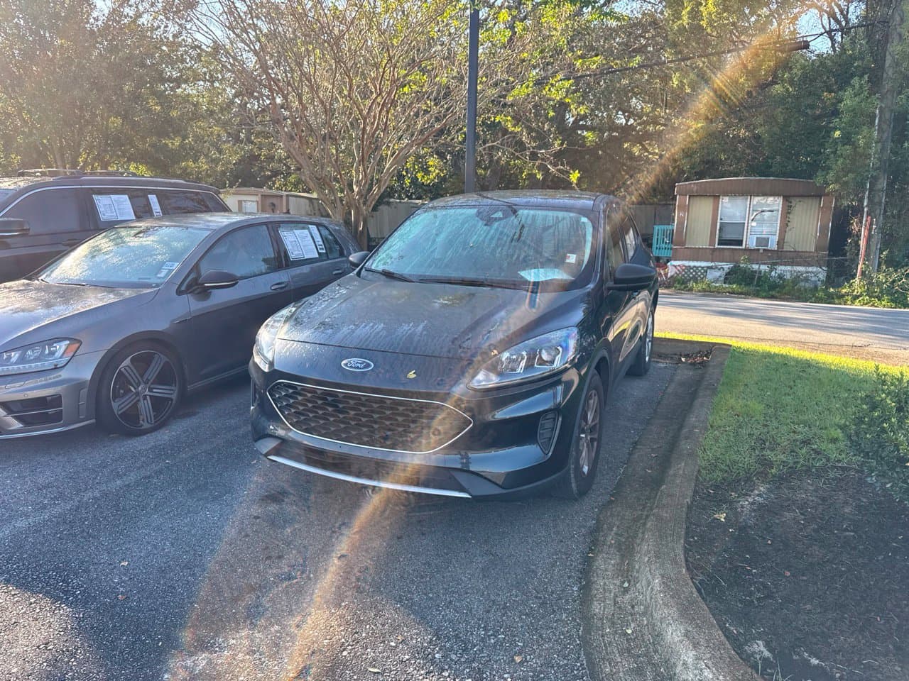2022 Ford Escape SE — photo 1 of 12