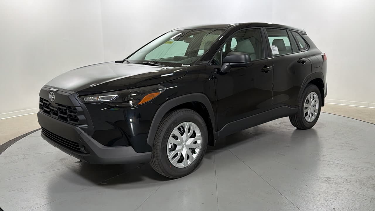 2026 Toyota Corolla Cross L — photo 1 of 25