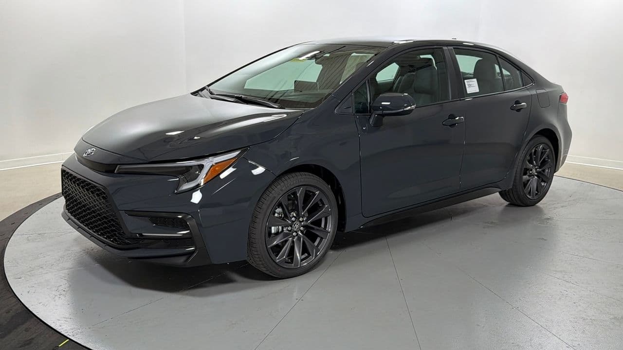 2026 Toyota Corolla SE — photo 1 of 25