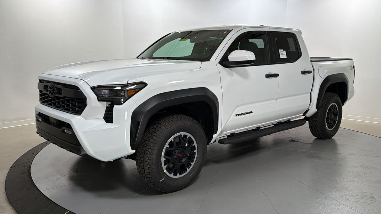 2026 Toyota Tacoma 4WD TRD Off Road — photo 1 of 25