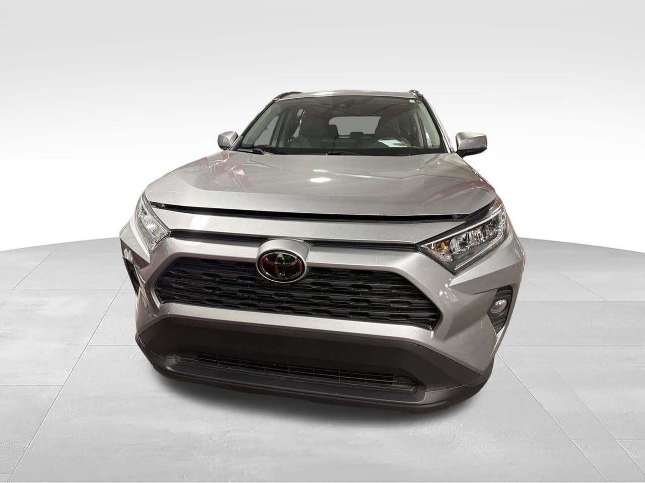 2021 Toyota RAV4 XLE Premium — photo 1 of 12
