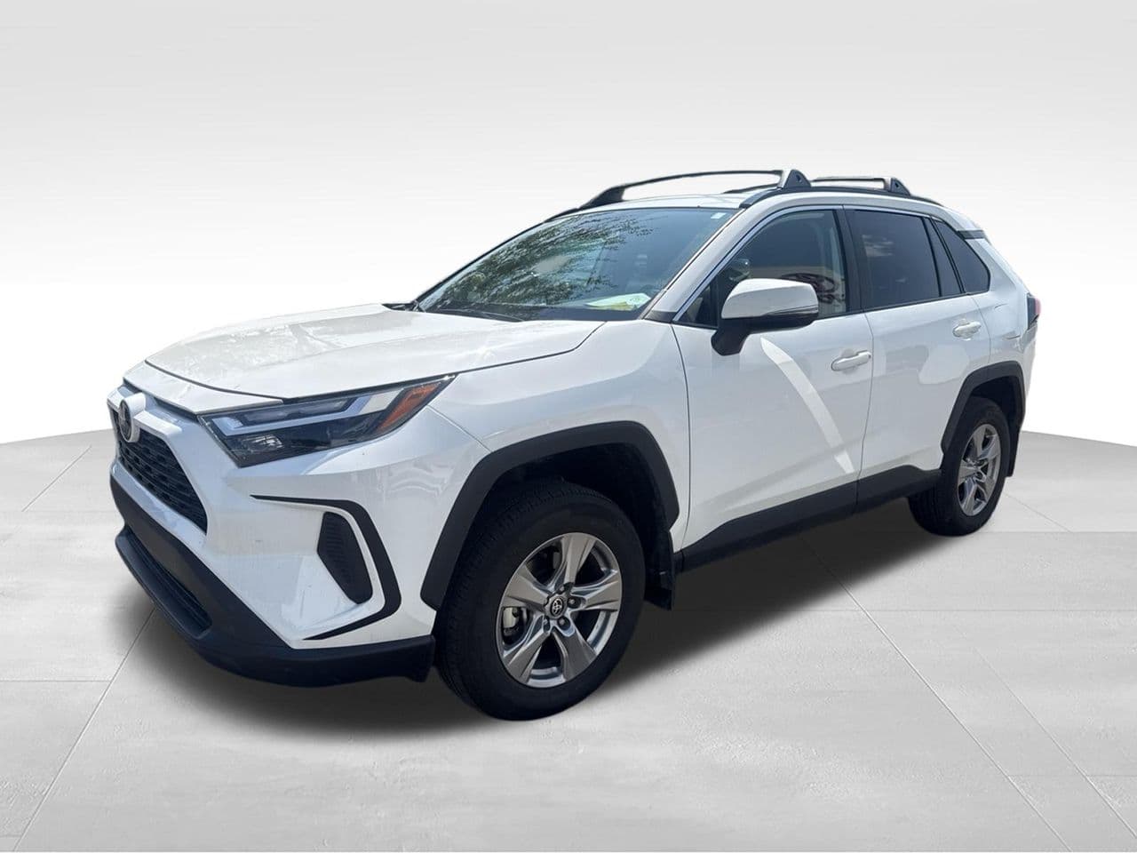2025 Toyota RAV4 XLE — photo 1 of 12