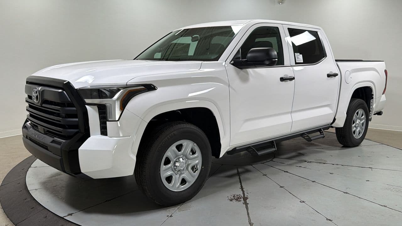 2025 Toyota Tundra SR — photo 1 of 25