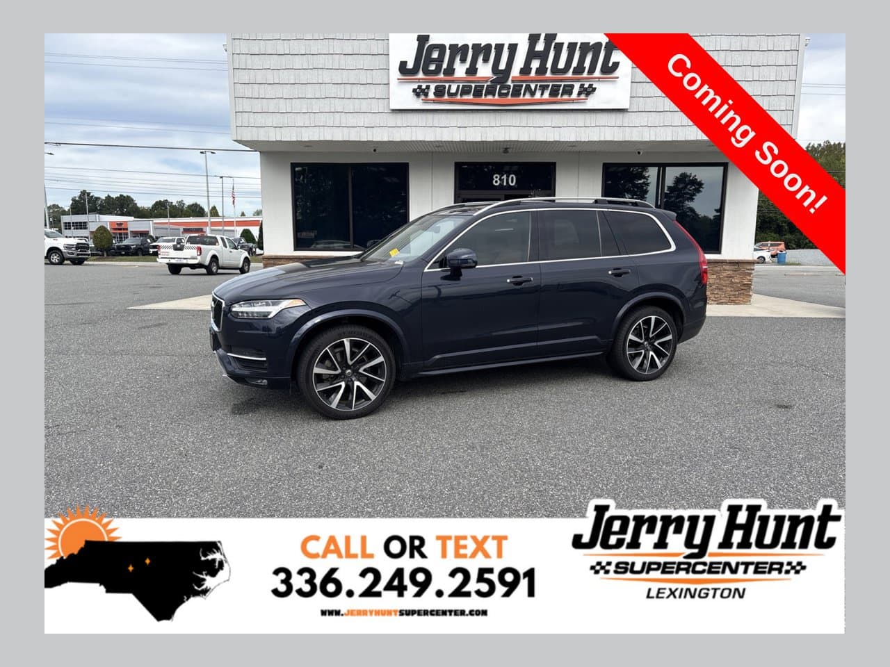 2019 Volvo XC90 Momentum — photo 1 of 12