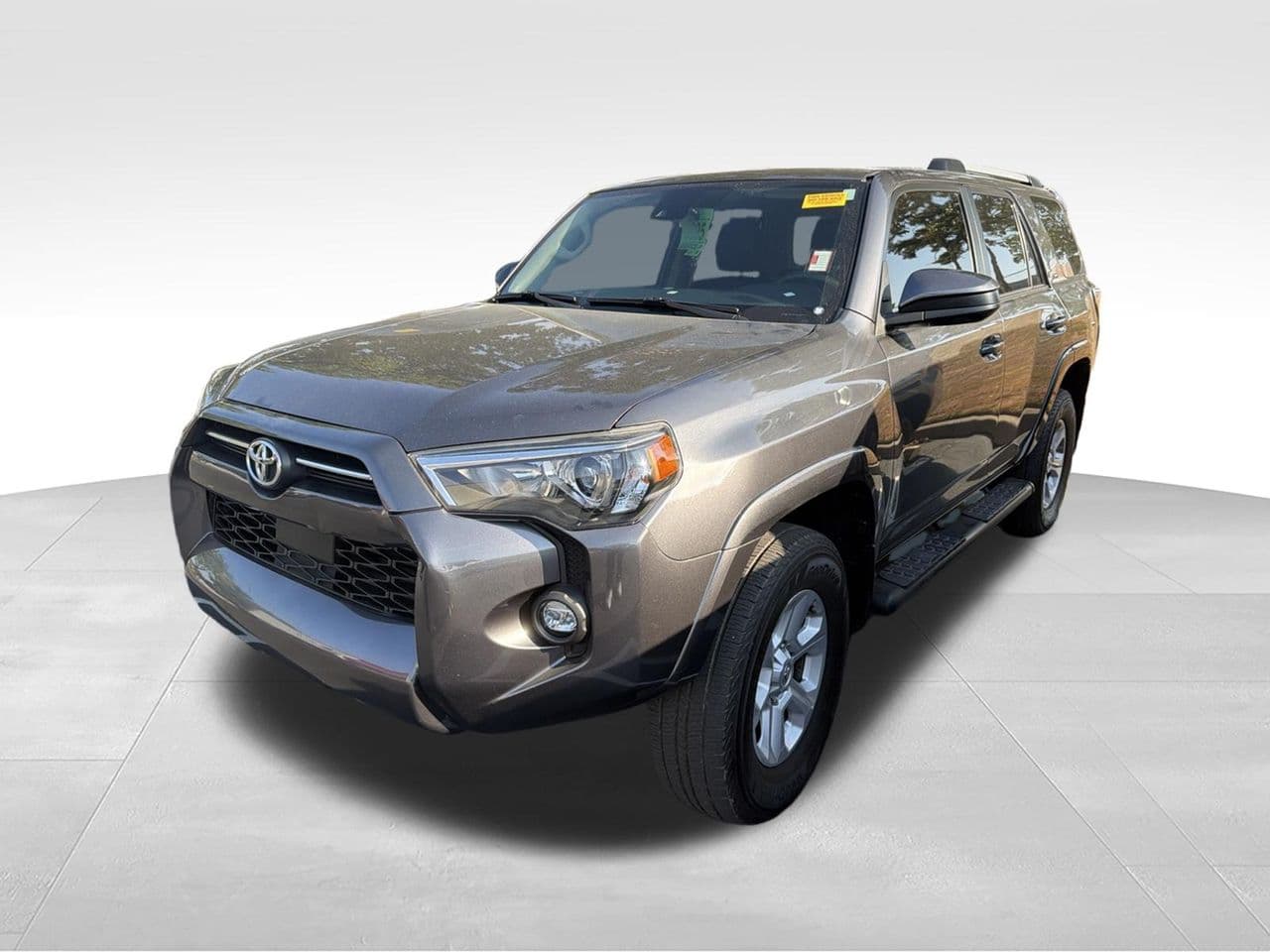 2022 Toyota 4Runner SR5 — photo 1 of 13
