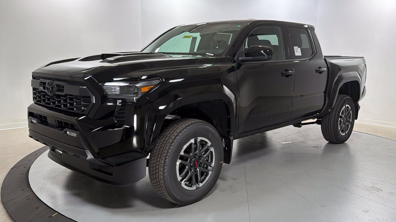 2026 Toyota Tacoma 4WD TRD Sport — photo 1 of 25