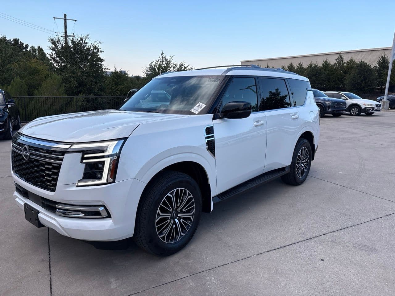 2026 Nissan Armada SL — photo 1 of 29