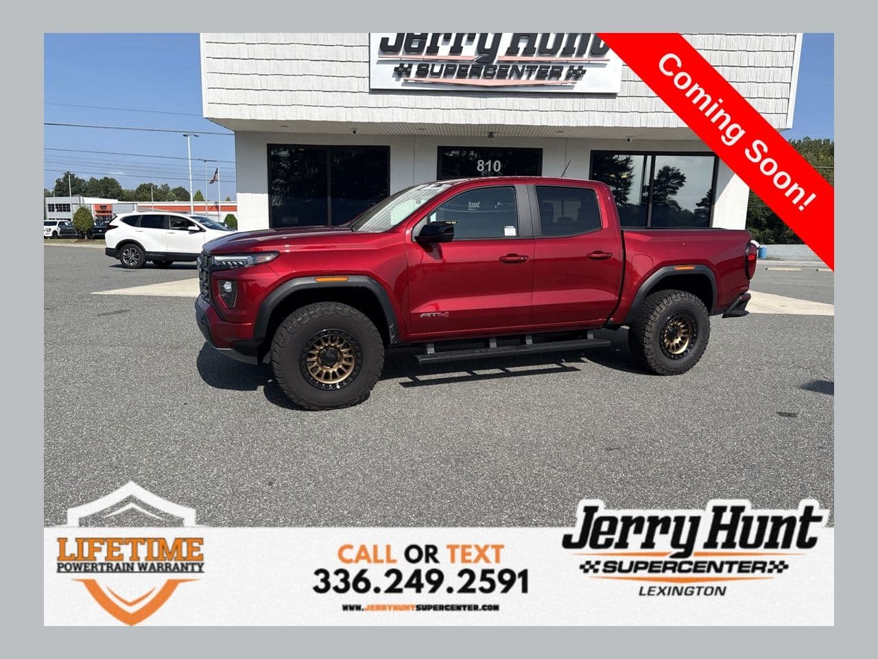 2024 GMC Canyon 4WD AT4 — photo 1 of 14