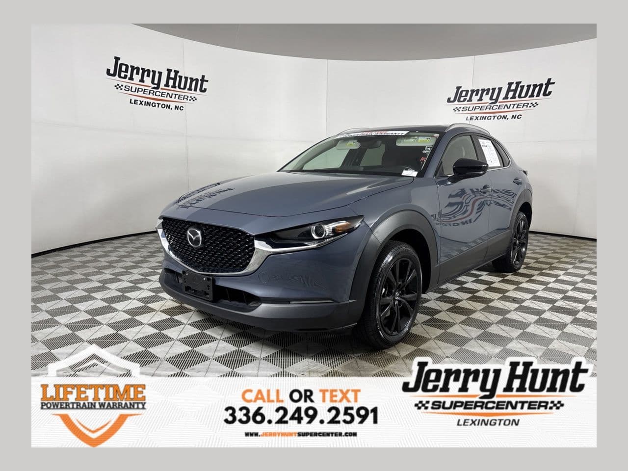 2025 Mazda CX-30 2.5 S Carbon Edition — photo 1 of 36