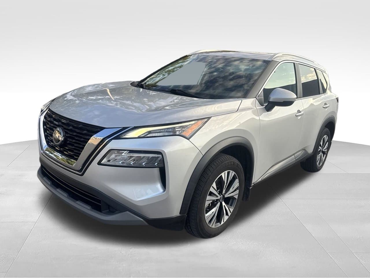 2023 Nissan Rogue SV — photo 1 of 11