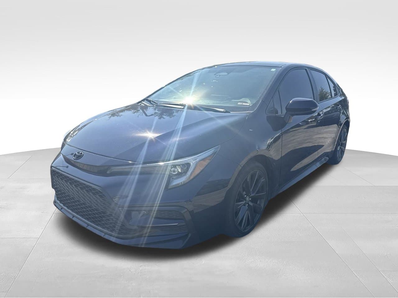 2025 Toyota Corolla SE — photo 1 of 12