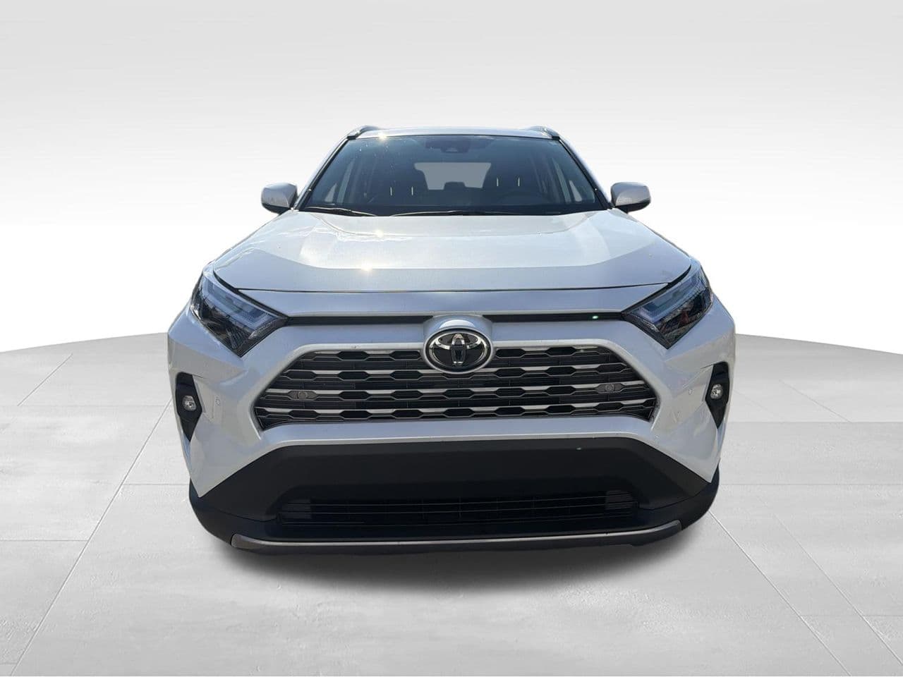 2025 Toyota RAV4 Hybrid Limited — photo 1 of 12
