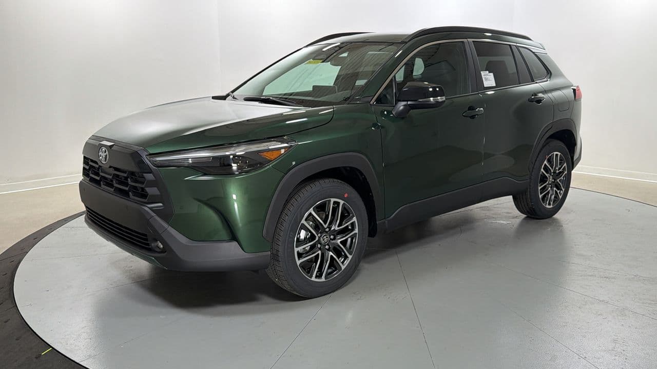 2026 Toyota Corolla Cross XLE — photo 1 of 25