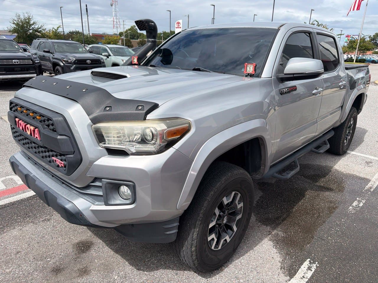 2016 Toyota Tacoma TRD Sport — photo 1 of 5
