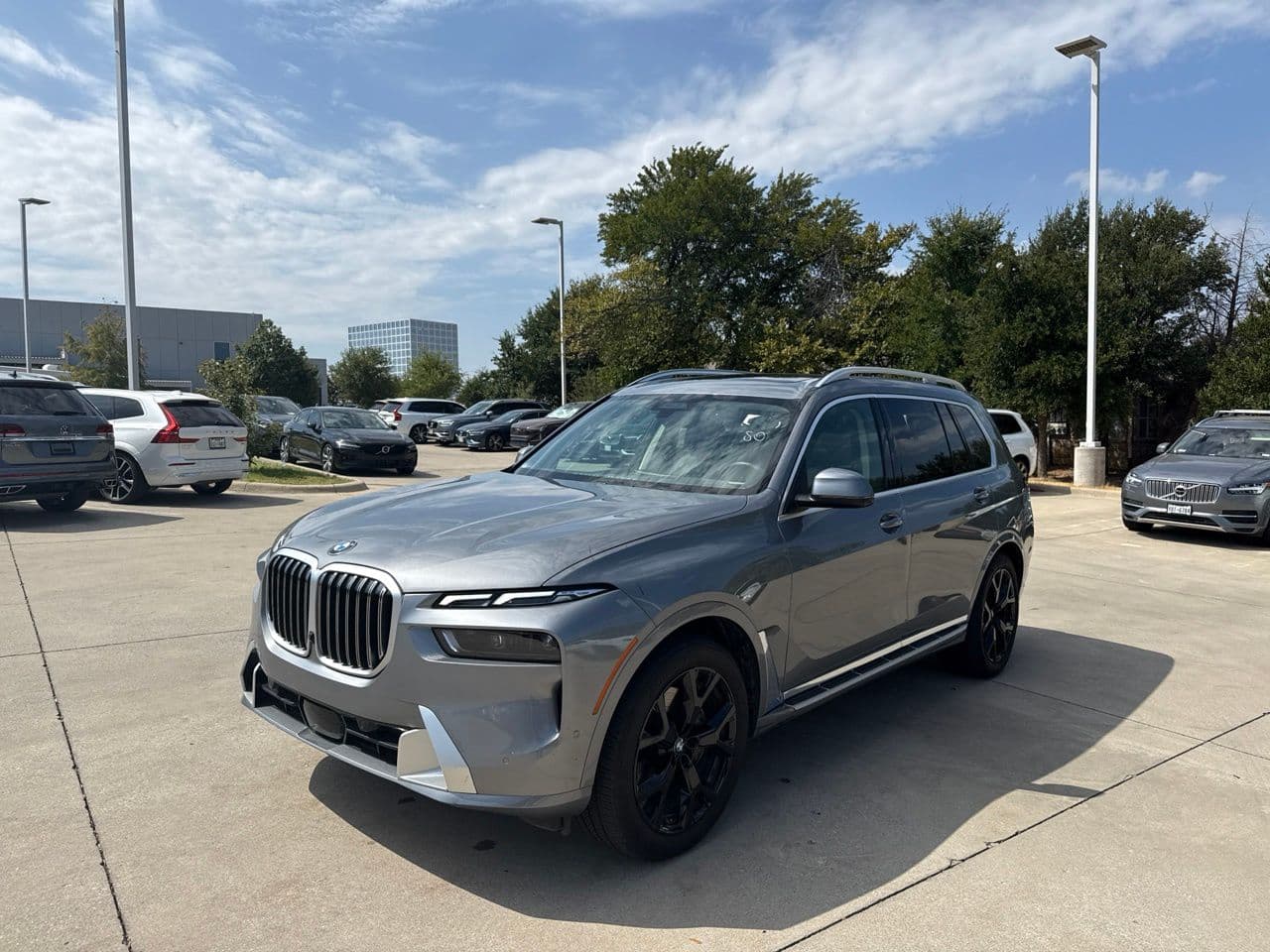 2026 BMW X7 xDrive40i — photo 1 of 30
