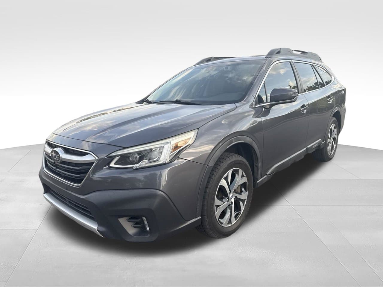 2020 Subaru Outback Limited — photo 1 of 12