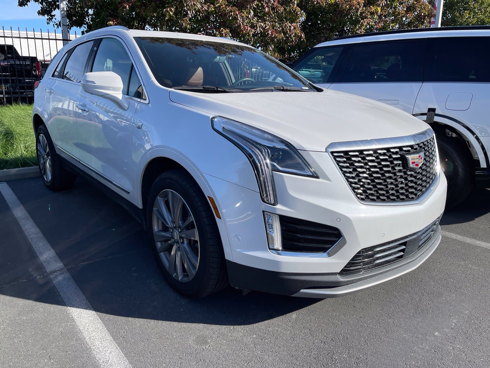 2023 Cadillac XT5 FWD Premium Luxury — photo 1 of 7